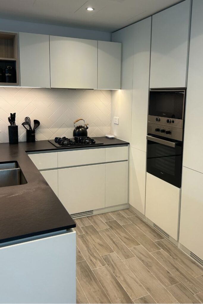 Kitchen wrapping Dubai Before matte grey wrap